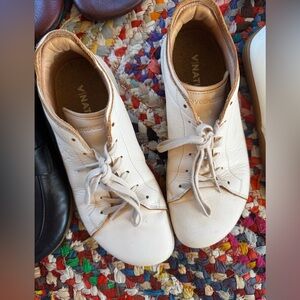 Vivobarefoot Geo court sneakers